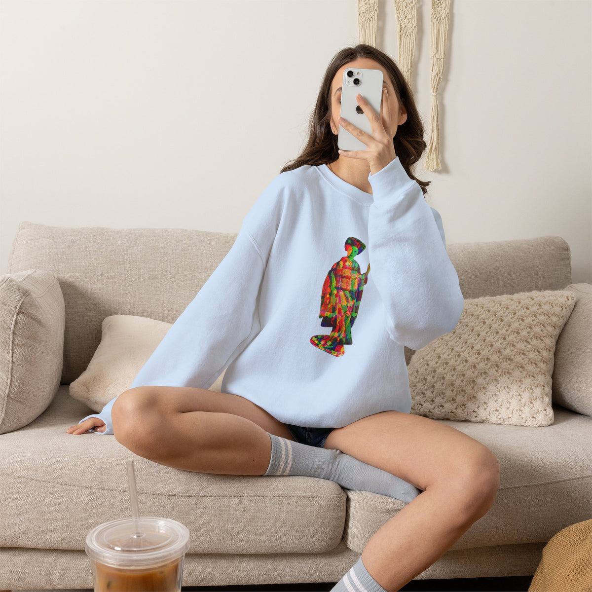 Neon Gueixa Unisex Heavy Blend™ Crewneck Sweatshirt