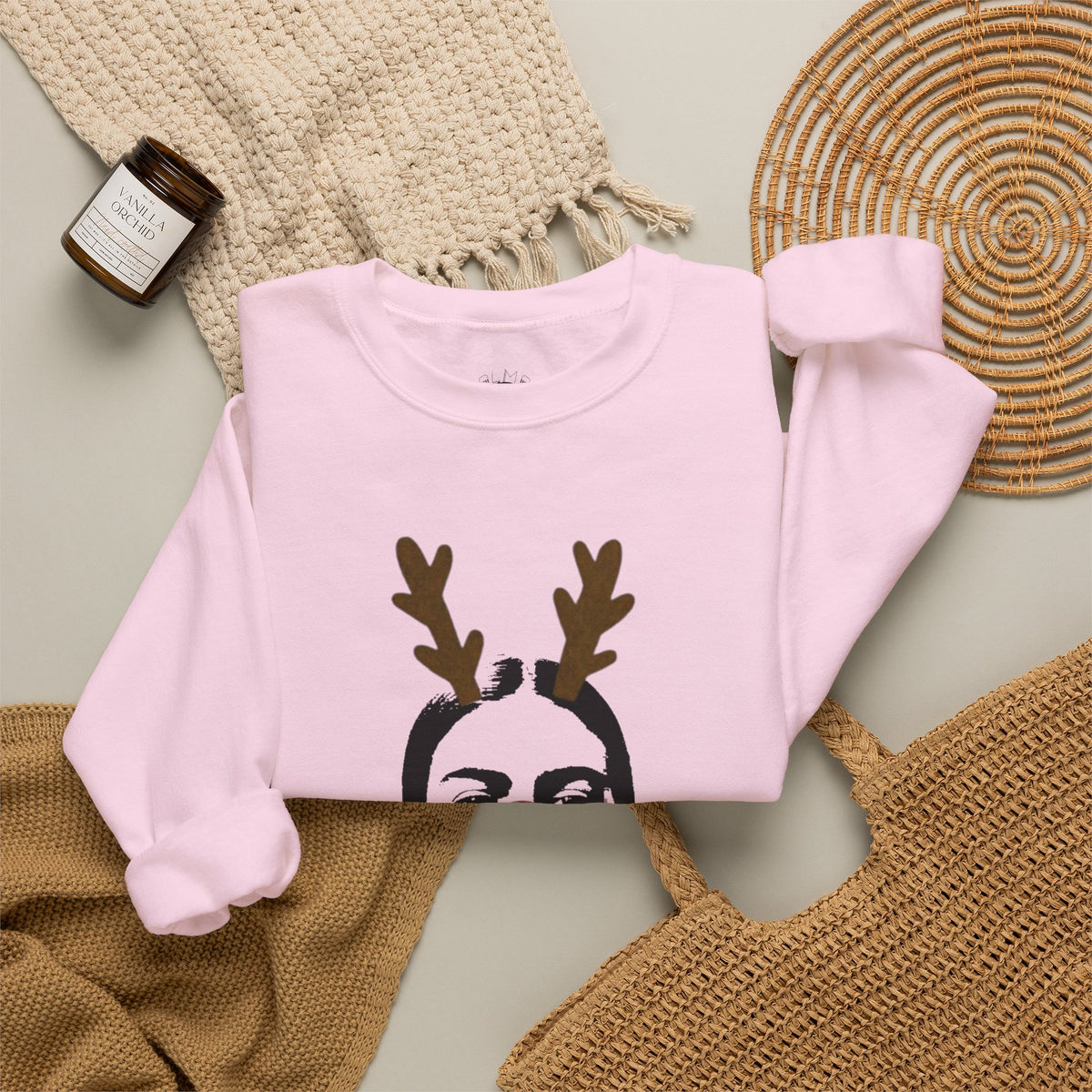 Frida on Christmas Unisex Heavy Blend™ Crewneck Sweatshirt