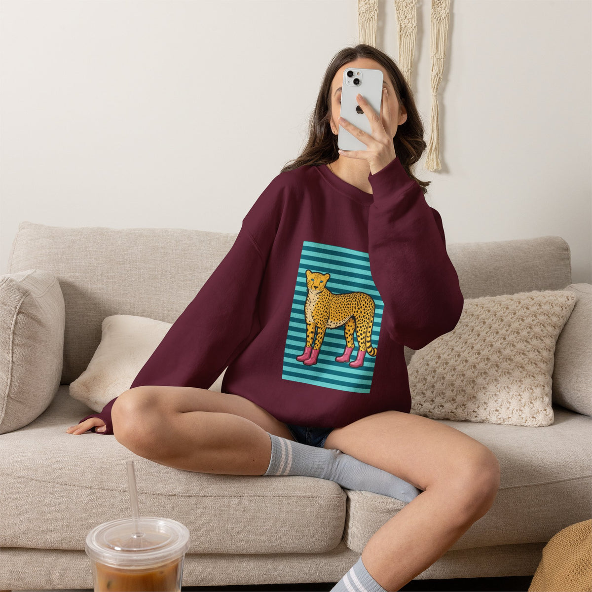 Cheetah in pink boots Unisex Heavy Blend™ Crewneck Sweatshirt