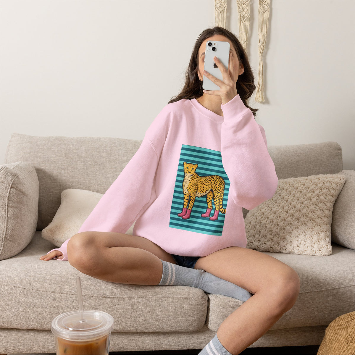 Cheetah in pink boots Unisex Heavy Blend™ Crewneck Sweatshirt