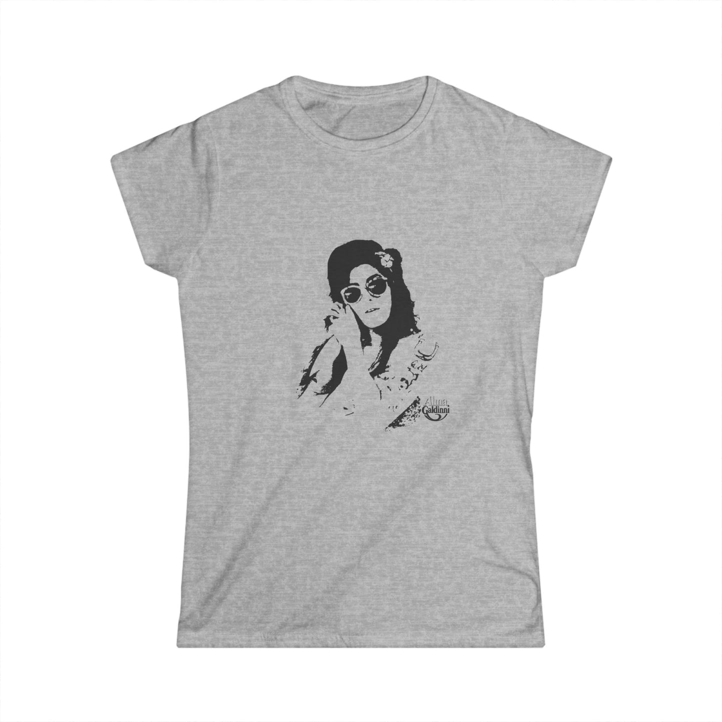 Amy Women's Softstyle Tee - Stylish Graphic Top, Trendy Fashion Shirt, Gift for Music Lovers, Casual Streetwear, Unique [...]