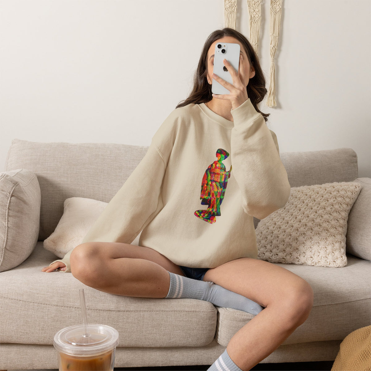 Neon Gueixa Unisex Heavy Blend™ Crewneck Sweatshirt